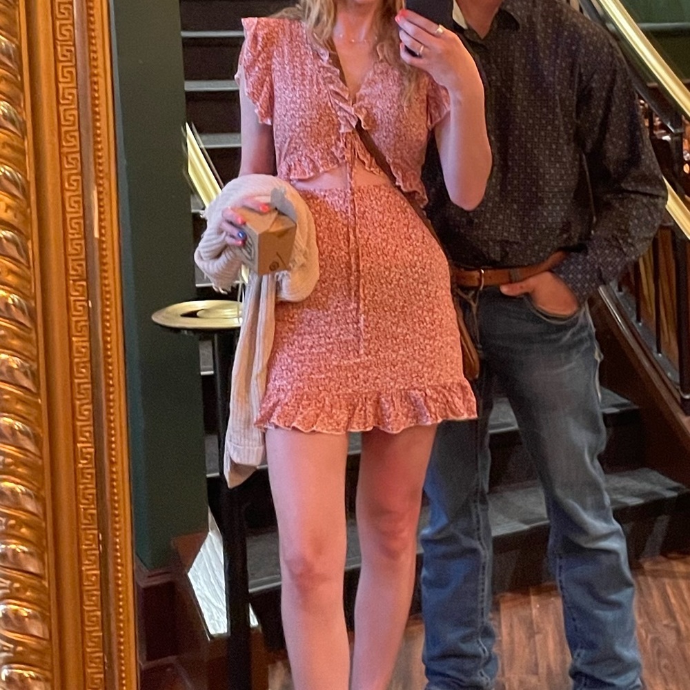 Adorable retro floral dress